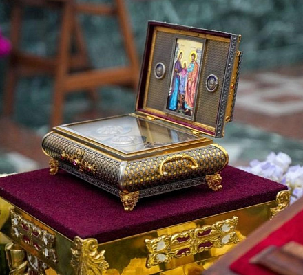 13 сентября – Положение честного Пояса Пресвятой Богородицы в Константинополе