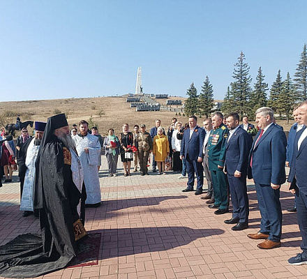 В Донецкой епархии молитвенно отметили 82-ю годовщину освобождения Донбасса от немецко-фашистских захватчиков