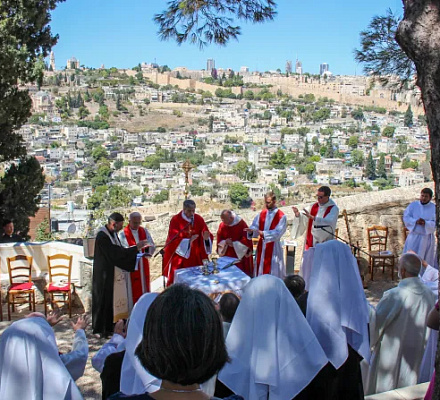 Новое паломничество объединяет христиан, мусульман и евреев на Святой Земле в Доме Авраама