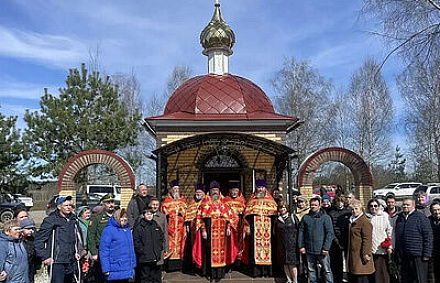 В селе Селихово часовню памяти павших воинов СВО освятили в честь иконы Божией Матери «Не рыдай Мене, Мати»