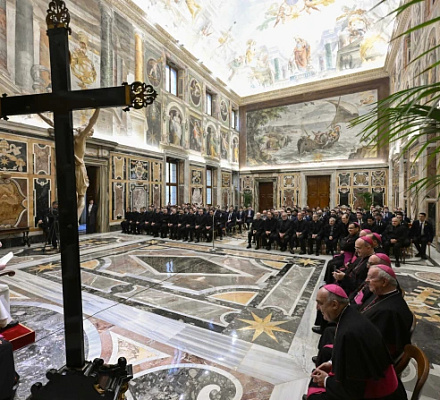 Pope Francis shares with seminarians that his mom did not want him to enter seminary