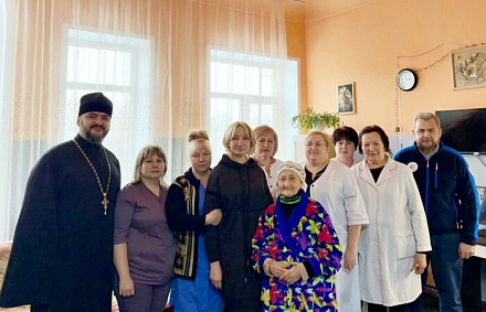 Главный врач больницы святителя Алексия посетил Донбасс