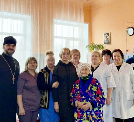 Главный врач больницы святителя Алексия посетил Донбасс