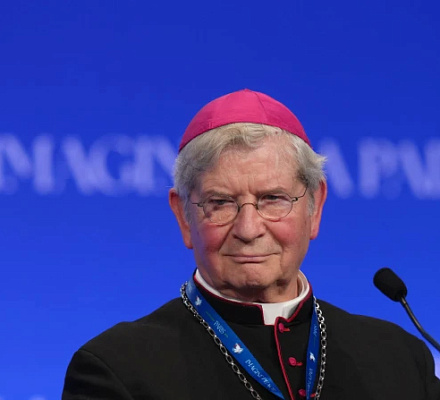 El arzobispo de París condena el despido del director de un colegio católico acusado de violar leyes laicas