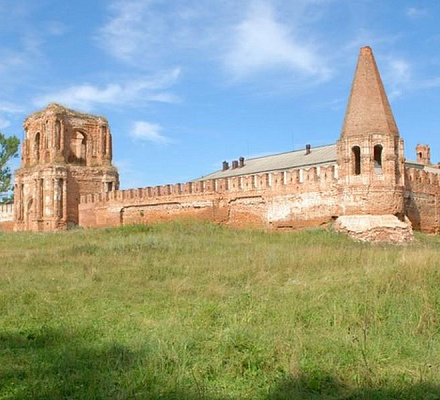 Il primo servizio episcopale in 100 anni si è svolto nel rinomato monastero di Sevsk