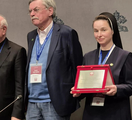 Vatican gives pro-life award to sister running perinatal hospice in Ukraine