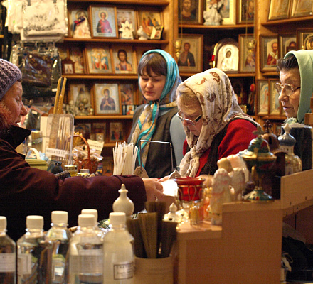 I russi iniziarono ad acquistare meno articoli religiosi