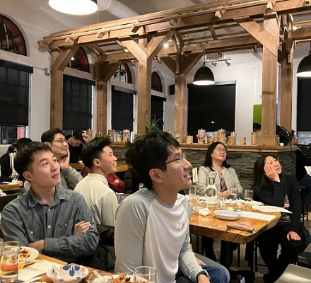 El curso de evangelización Alpha acerca a los chinos a la fe en Michigan