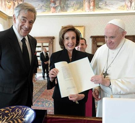 Anular la prohibición de la comunión de Nancy Pelosi: Es demasiado tarde para apelar, según un experto