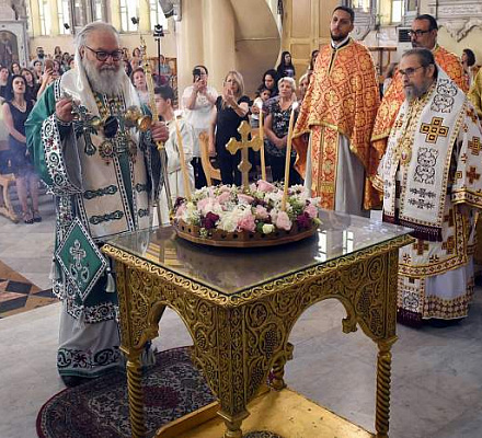 Торжественная Божественная литургия в праздник Воздвижения Животворящего Креста Господня