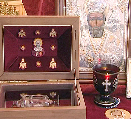 Teil der Reliquien von Nikolaus dem Wundertäter im Tempel von Tscheljabinsk
