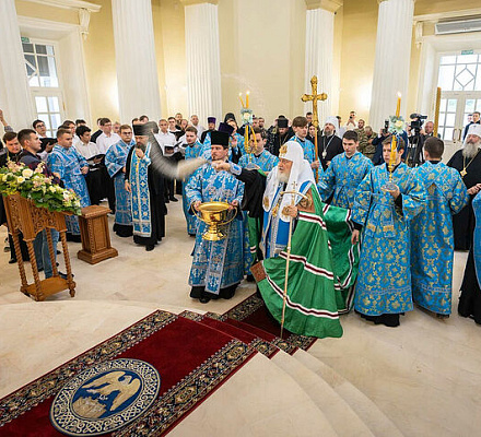 Святейший Патриарх Кирилл совершил освящение храма-памятника павшим воинам в честь Нерукотворного Образа Спасителя в Казани