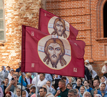 В Пензе прошел Крестный ход в честь Рождества Пресвятой Богородицы и поддержку Российского воинства