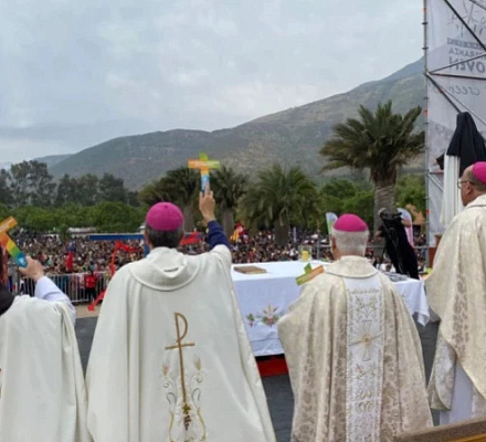 Más de 50.000 jóvenes chilenos peregrinan al santuario de Santa Teresa de los Andes