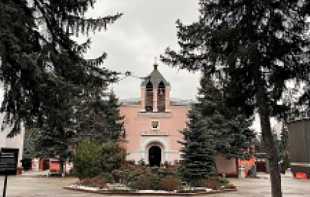Храм св. Серафима Саровского и Анны Кашинской в Донском монастыре (Москва)