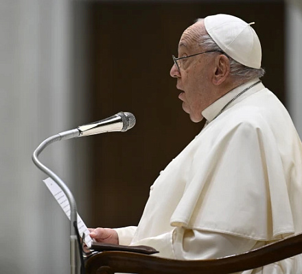 El Papa Francisco reza por las víctimas del ciclón Chido en el territorio de ultramar más pobre de Francia