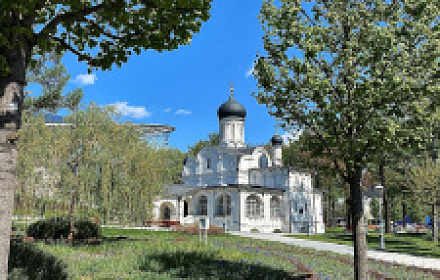Արդար Աննայի գաղափարի եկեղեցի, անկյունում