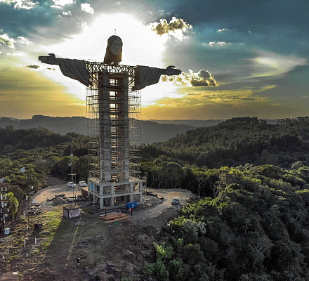 Se construye nueva estatua de Jesucristo en Brasil