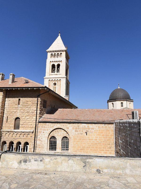 Вид на церковь