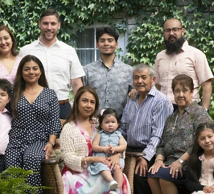Una familia católica latina de EE.UU. recibe un premio por su fe y servicio ejemplares