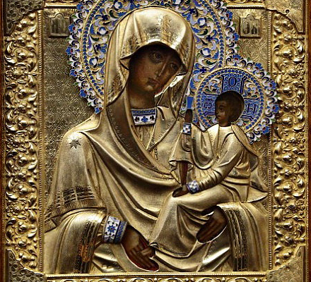 15 ноября православные верующие молятся чудотворной иконе Богоматери "Одигитрия Шуйская".