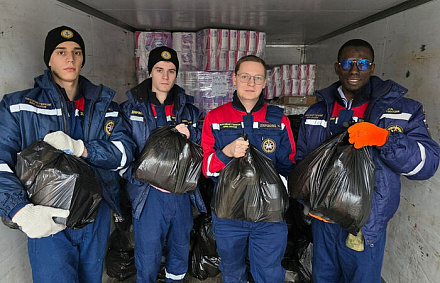 Патриаршая гуманитарная миссия при поддержке «Банка еды "Русь"» и «Народного фронта» доставила более 5 тонн гуманитарной помощи на Донбасс