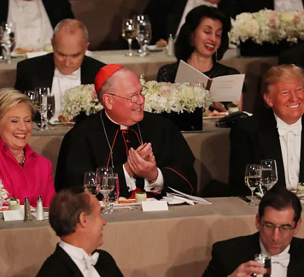 Харрис пропустит католический благотворительный ужин, нарушив многолетнюю традицию