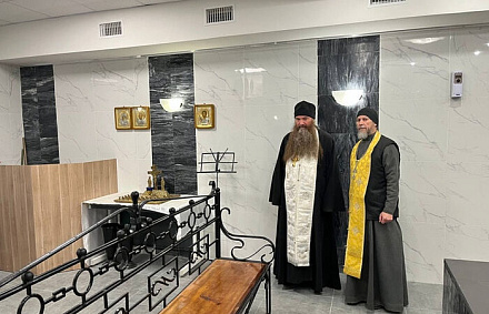 Священники Челябинской епархии поддержали родственников погибших на заводе в Копейске
