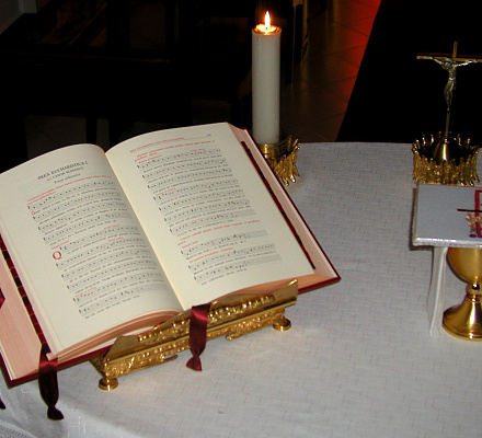 La Chiesa cattolica romana chiarisce il testo delle preghiere liturgiche