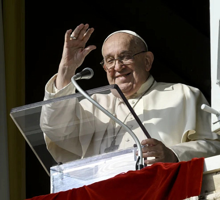 Papa Francisco: La abnegación y el servicio humilde son claves para un buen liderazgo