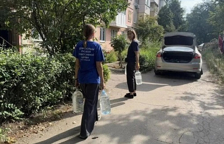 Патриаршая гуманитарная миссия доставила в ДНР более 14 тонн питьевой воды за месяц