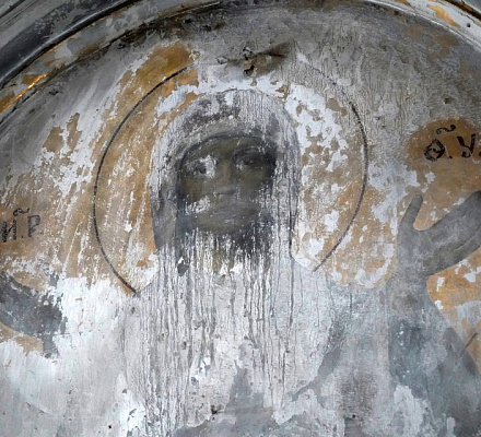 Икона Богородицы обнаружена реставраторами в Петербурге