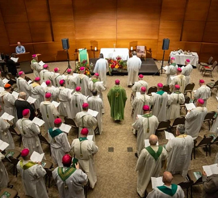 Canadian bishops condemn government proposal to strip faith groups of charitable status