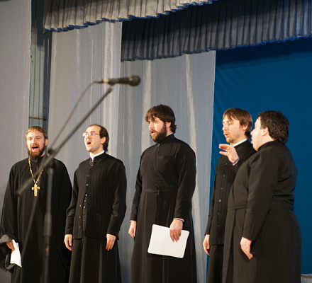 Un nuovo coro di sacerdoti e diaconi sta provando nella capitale di Primorye