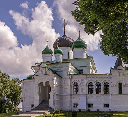 Il restauro dei murales nella cattedrale di Pereslavl del XVI secolo è in fase di completamento