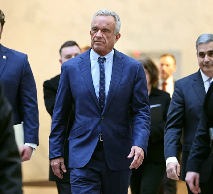 Robert F. Kennedy Jr., nominado por Trump para el HHS, tranquiliza a los senadores provida con sus planes políticos