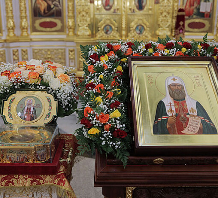 В Костроме встретили ковчег с мощами святителя Тихона, Патриарха Московского