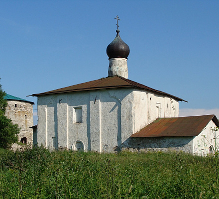 Las excavaciones en Gremyachya Gora en Pskov trajeron los primeros hallazgos