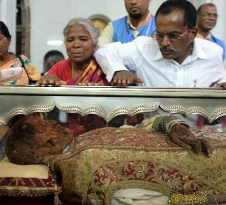 Las reliquias de San Francisco Javier atraen a 12.000 personas a Goa (India) con motivo de su exposición decenal