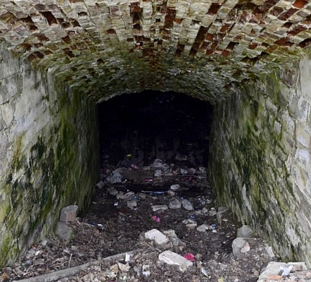 Resti di un tempio dei tempi di Ivan il Terribile scoperto vicino a San Pietroburgo