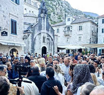 Патриарху Порфирию поклонились в церкви Святого Николая в Которе