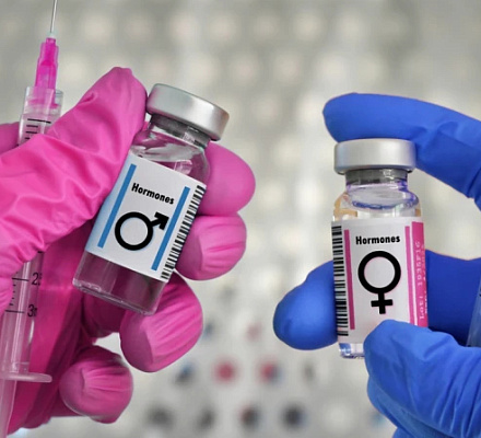 El gobierno británico hace permanente la prohibición de los bloqueadores de la pubertad para los niños