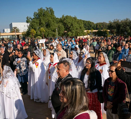 PHOTOS: Faith, hope, and healing shine at OneLife LA amid southern California fires