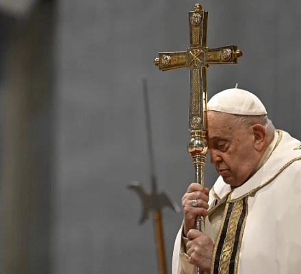 Pope Francis sends prayers, condolences as Los Angeles battles wildfires