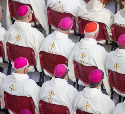 Los debates sinodales sobre obispos y laicos se abren al público en los foros de teología