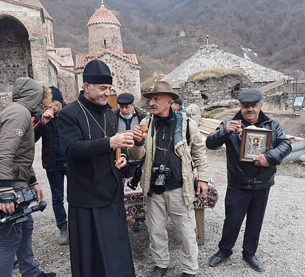 Der albanische Klerus kehrte in das Khudaveng-Kloster in Berg-Karabach zurück