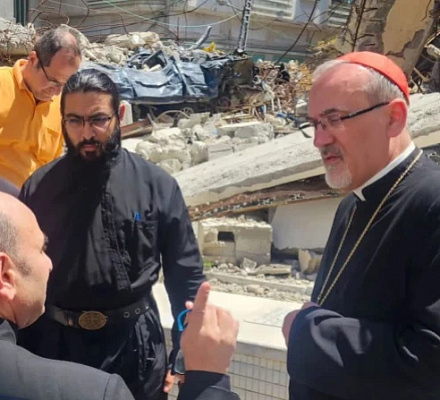 Catholic priest in Gaza reports explosions near parish