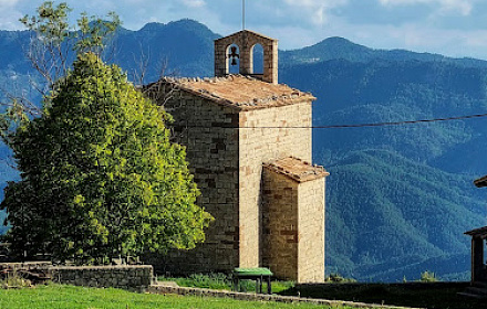 Iglesia Sant Pere De Montcalb
