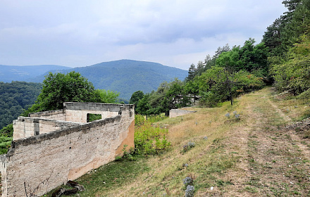Srpsko pravoslavno groblje i kapela Danci