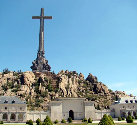 Cardinal’s role in effort to ‘resignify’ Franco era war monument sparks controversy